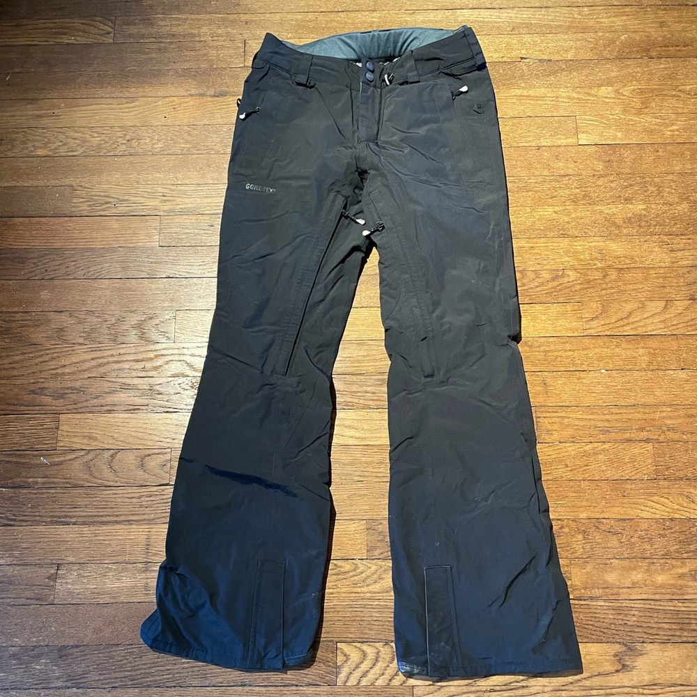 Volcom black ski/snowboarding pants.